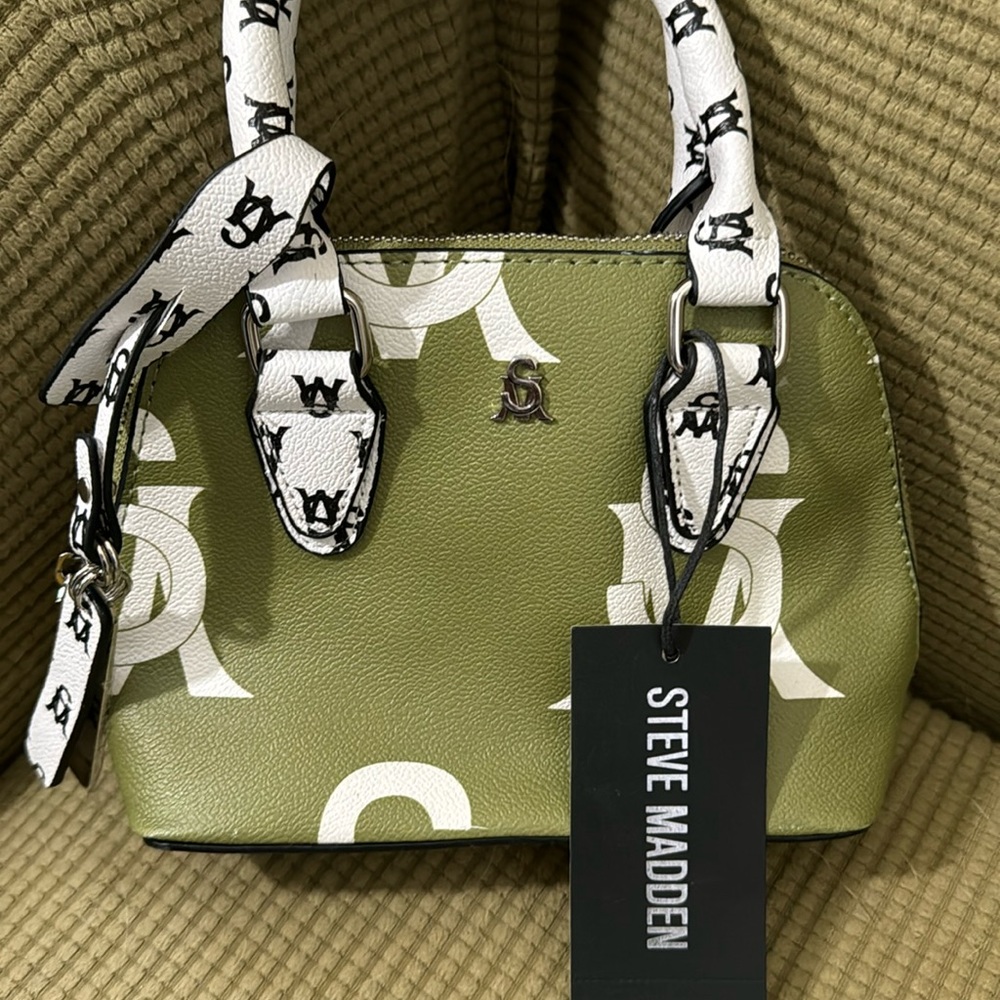 Steve Madden Bfaithful olive crossbody bag